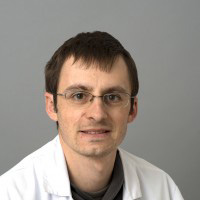 Dr. Julien MACHON