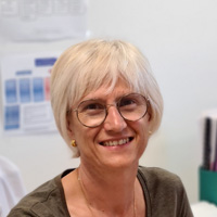 Dr. Fabienne VITUREAU